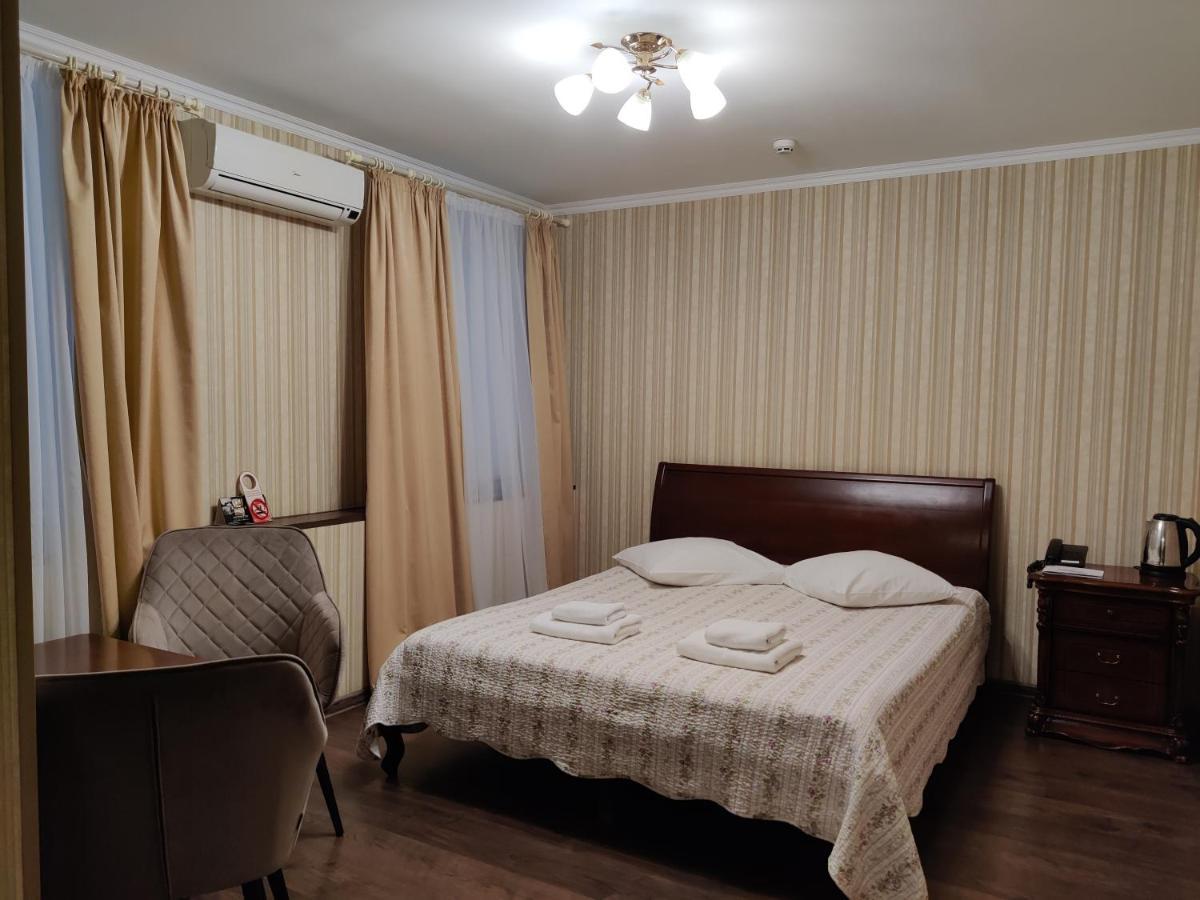 Evropeyskiy Kyiv Exterior foto